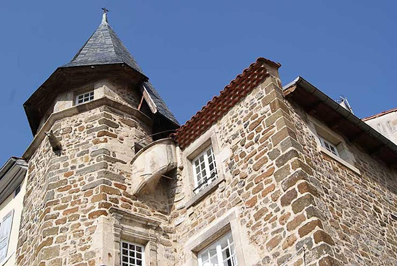 Maison Au Loup - Superbe Ancien Hotel Particulier Du Xvie Siecle Au Coeur De La Vieille Ville Du Puy Le Puy-en-Velay Eksteriør bilde