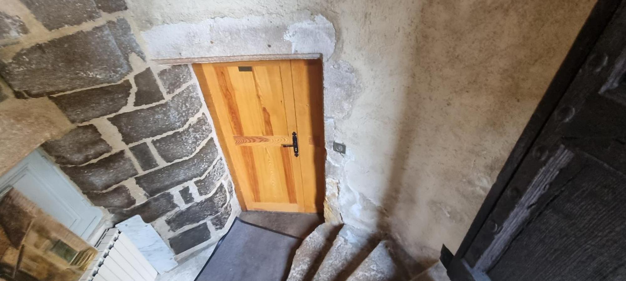 Maison Au Loup - Superbe Ancien Hotel Particulier Du Xvie Siecle Au Coeur De La Vieille Ville Du Puy Le Puy-en-Velay Eksteriør bilde